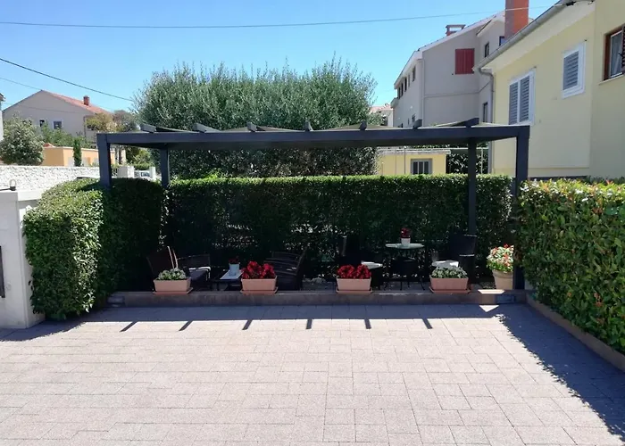 Ivana - Iva Apartman